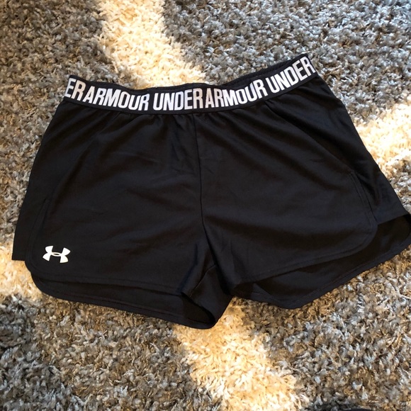 Women’s Under Armour Play Up 2.0 Shorts - Picture 3 of 5